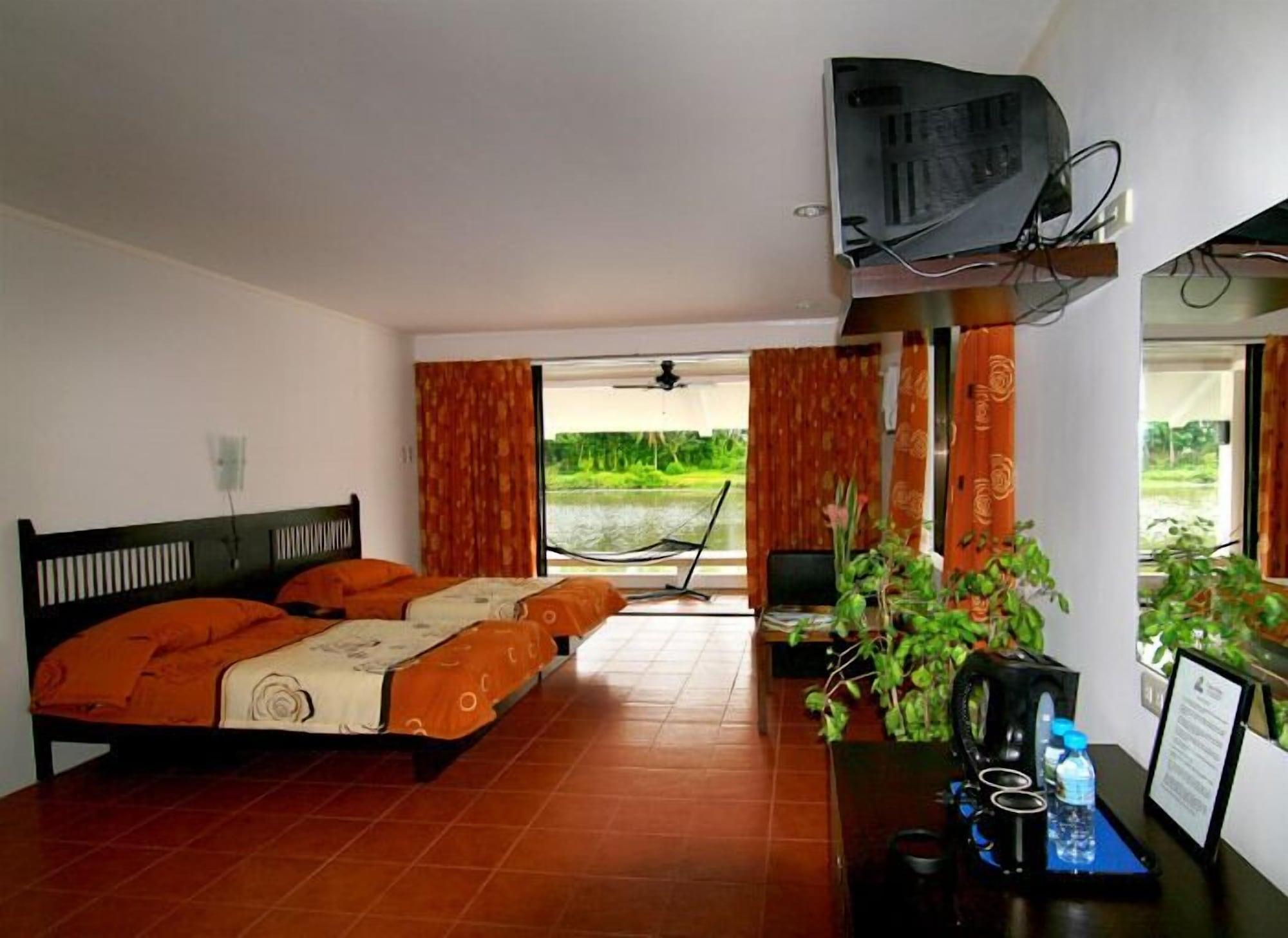 San Antonio Resort Roxas City Exterior photo