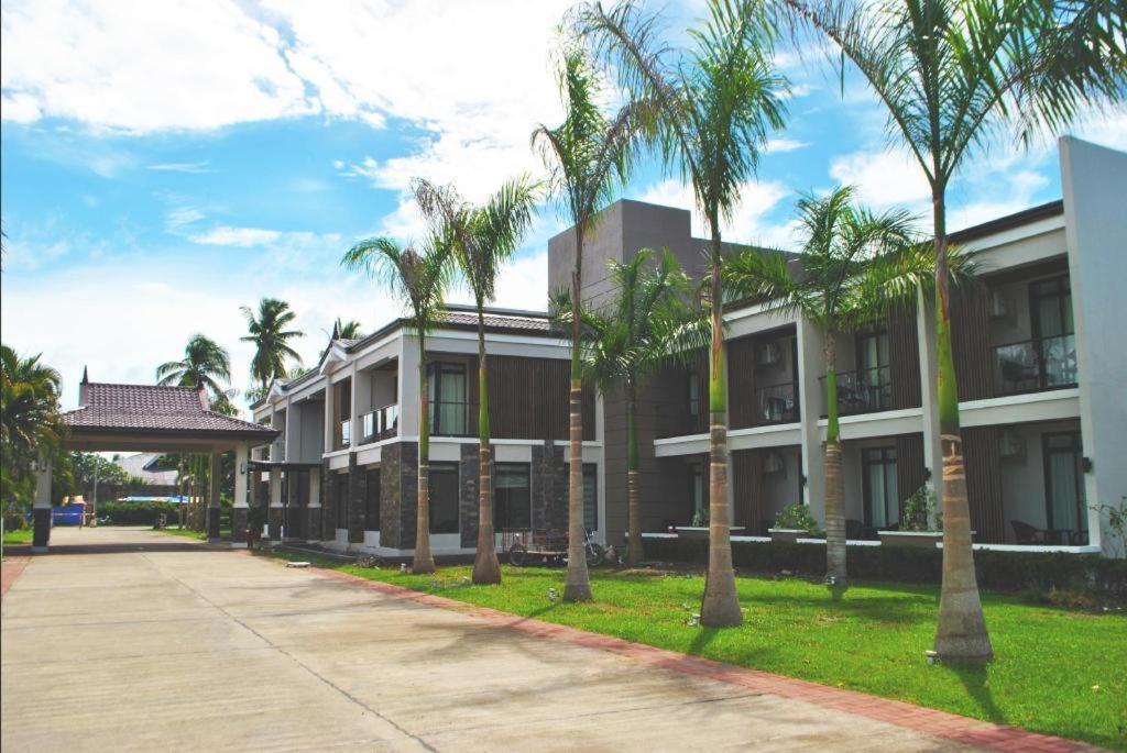 San Antonio Resort Roxas City Exterior photo