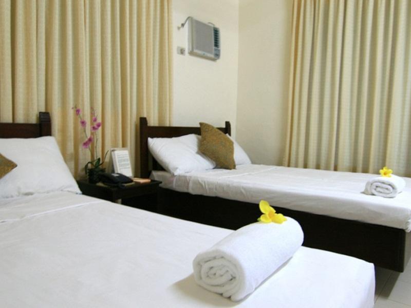 San Antonio Resort Roxas City Exterior photo
